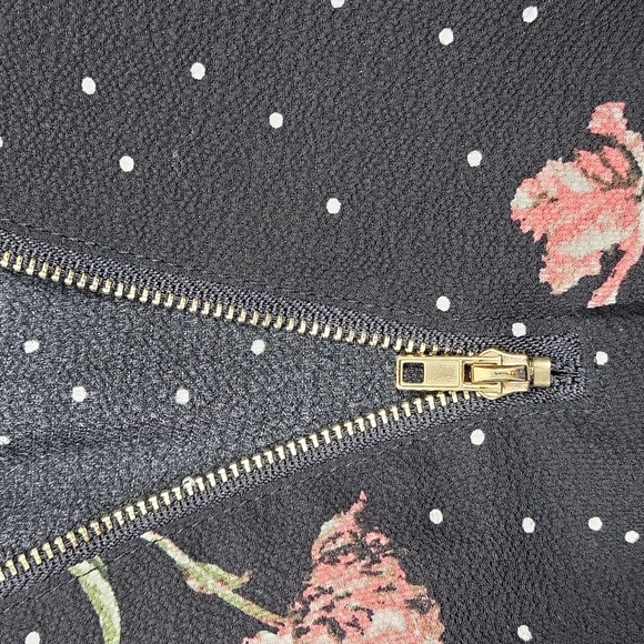 Stella Tweed Short Sleeve Black Dress Red/White Flowers Zipper Neckline Size XS - Picture 4 of 7